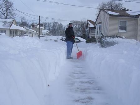 Click image for larger version. 

Name:	blizzard 2010 017.jpg 
Views:	2 
Size:	58.1 KB 
ID:	12895