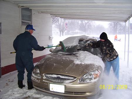Click image for larger version. 

Name:	MN Snow 12-9-09 002.jpg 
Views:	1 
Size:	91.7 KB 
ID:	8584