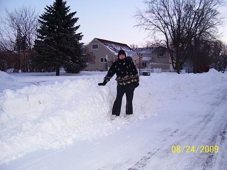 Click image for larger version. 

Name:	Blizzard 12-9-09 014.jpg 
Views:	5 
Size:	112.8 KB 
ID:	8602