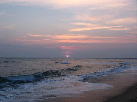 Click image for larger version. 

Name:	SouthBeachHatteras.jpg 
Views:	2 
Size:	43.3 KB 
ID:	3931
