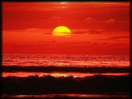 Click image for larger version. 

Name:	sunrise red ocean.jpg 
Views:	1 
Size:	49.4 KB 
ID:	3939