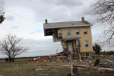 Click image for larger version. 

Name:	union beach devastation.jpg 
Views:	1 
Size:	36.3 KB 
ID:	16036