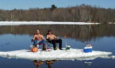 Click image for larger version. 

Name:	ice fishing dudes.jpg 
Views:	0 
Size:	26.7 KB 
ID:	9040