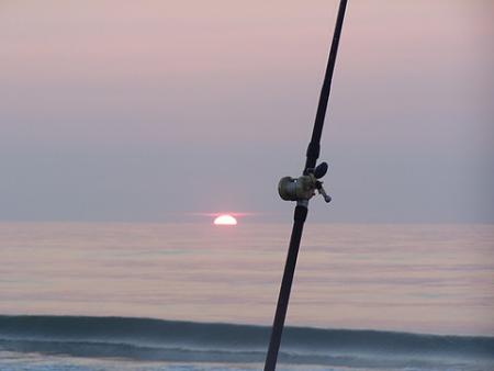 Click image for larger version. 

Name:	surf sunrise.jpg 
Views:	0 
Size:	26.9 KB 
ID:	4700