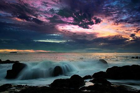 Click image for larger version. 

Name:	sunset purple at rocky beach.jpg 
Views:	3 
Size:	43.5 KB 
ID:	3950