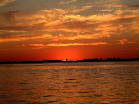 Click image for larger version. 

Name:	sunrise Staten Island.jpg 
Views:	0 
Size:	36.2 KB 
ID:	3982