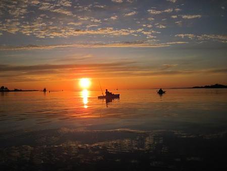 Click image for larger version. 

Name:	glen island sunrise 6-4-11.jpg 
Views:	4 
Size:	29.5 KB 
ID:	13625