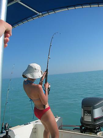 women-fishing-florida-keys.jpg
