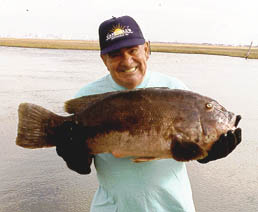 Click image for larger version. 

Name:	tautog_world_record NJ.jpg 
Views:	11 
Size:	14.4 KB 
ID:	17548